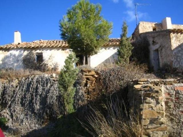 Espectacular Finca en Lorca con Vistas Impresionantes y Gran Potencial