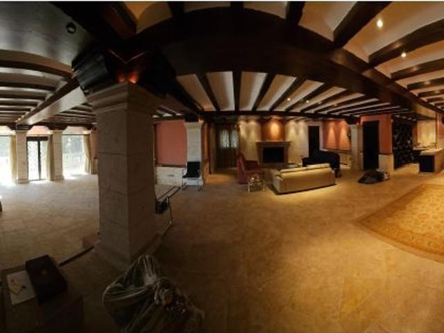 Espectacular Finca/Hotel con pinada de 50.000 m2