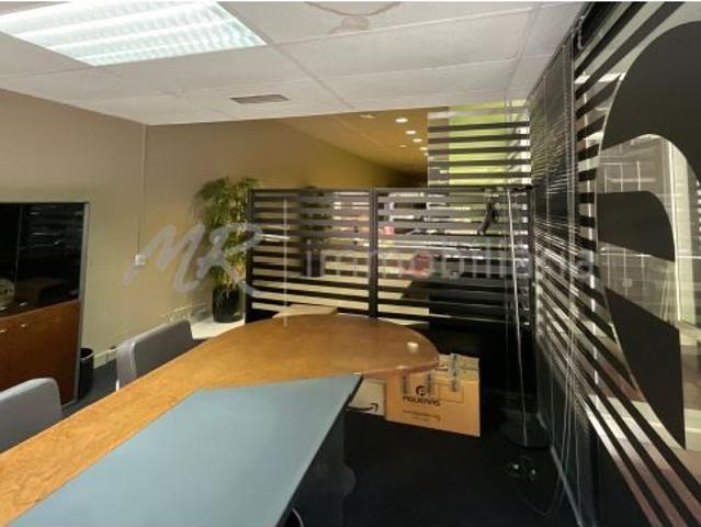 ¡Espectacular local comercial diafano en el centro de La Garriga en venta!