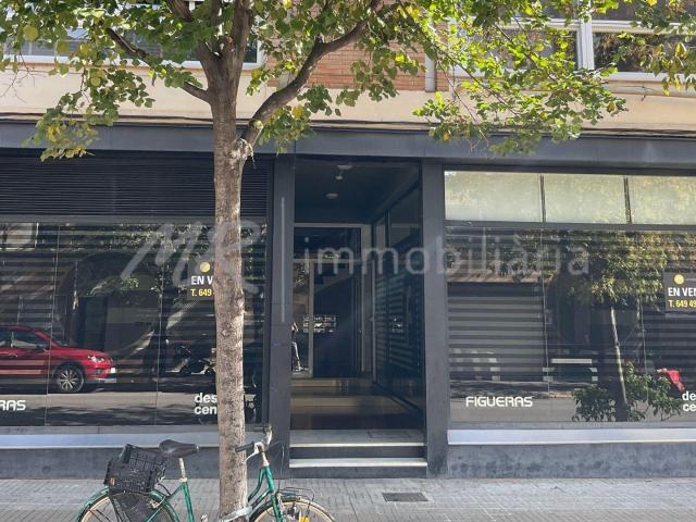 ¡Espectacular local comercial diafano en el centro de La Garriga en venta!