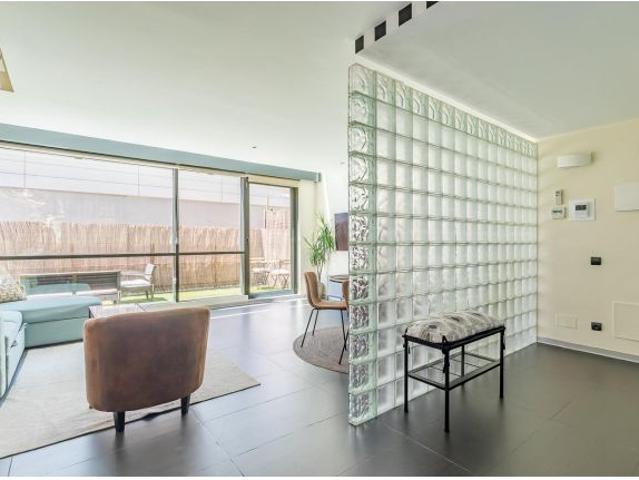 Espectacular Loft de Diseño con Terraza Privada en Manoteras