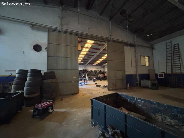 Espectacular Nave de 1.200m2 en La Mina Pacheco y Torrens