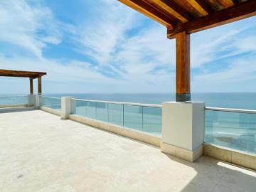 Espectacular Penthouse frente a la playa