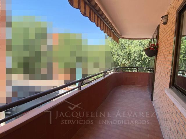 ESPECTACULAR PISO, ZONA RENFE 4 HABITACIONES, TERRAZA Y ASCENSOR