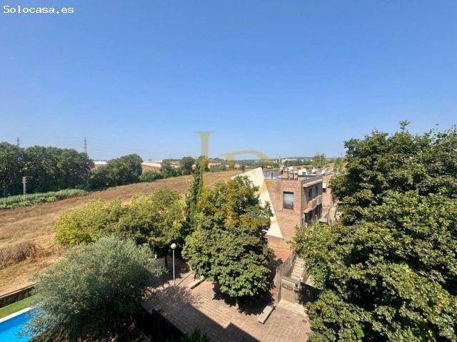 ESPECTACULAR PISO CON TERRAZA, PISCINA, PARKING Y TRASTERO EN CERDANYOLA DEL