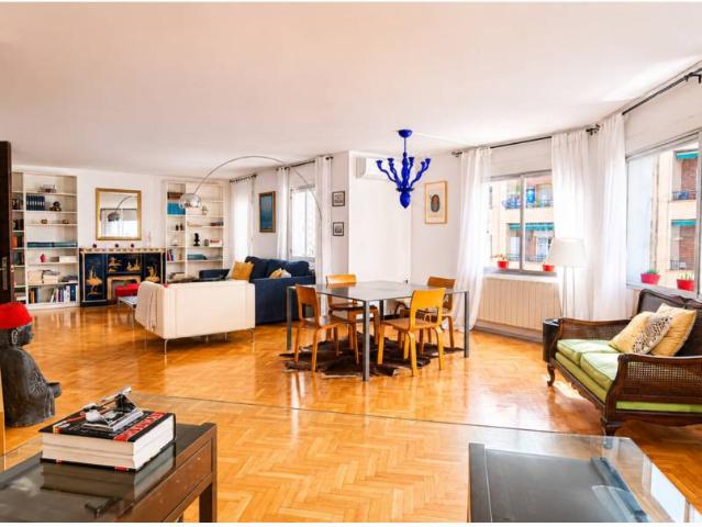 Espectacular Piso de 175 m² en Francisco de Vitoria