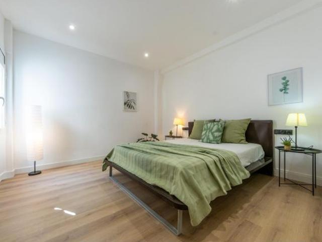 ¡Espectacular piso en Tarragona centro! Actualizado, funcional y con trastero privado