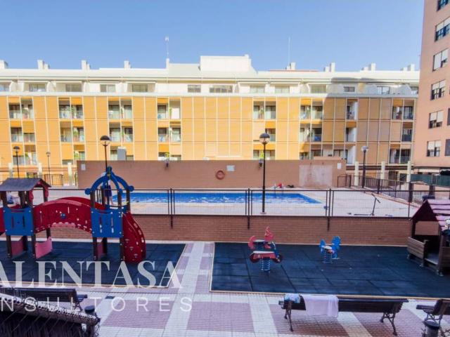 Espectacular piso en Calle Serreria