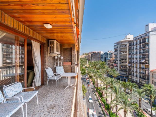 Espectacular piso en el corazón de Alicante con terraza perimetral