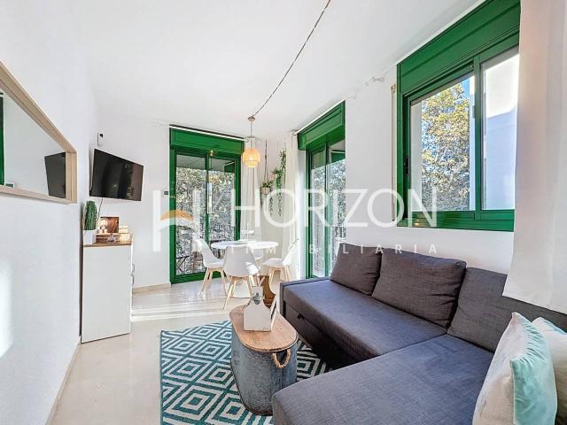 Espectacular piso esquinero y luminoso en el corazón de Barcelona