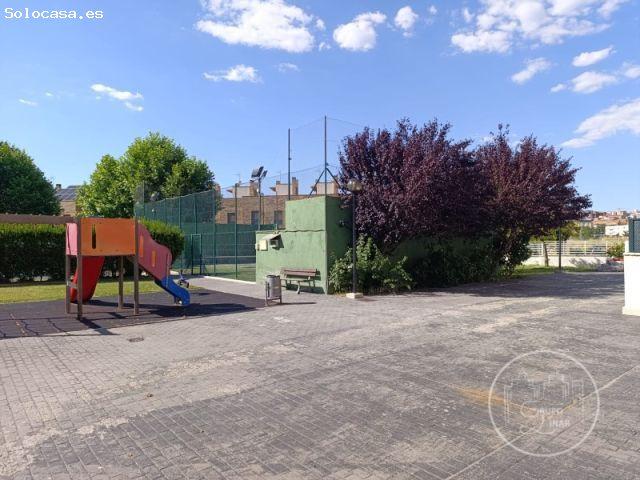 Espectacular Piso Exterior de 114 m² con Piscina y Pádel Zona Sur, Ávila