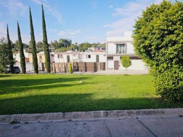 Espectacular Residencia en el fracc. Rinconada de los Andes en San Luis Potosí