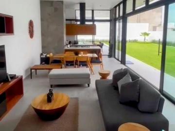 ESPECTACULAR RESIDENCIA NUEVA EN LOMAS DE COCOYOC