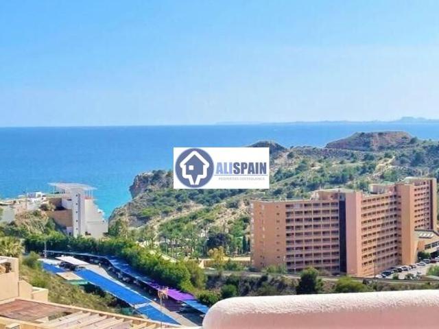 Espectacular Terraza sobre el Mar