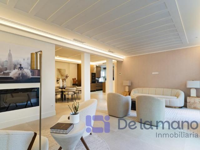 ESPECTACULAR VIVIENDA A ESTRENAR EN LA ZONA MÁS DISTINGUIDA DEL CENTRO DE MADRID