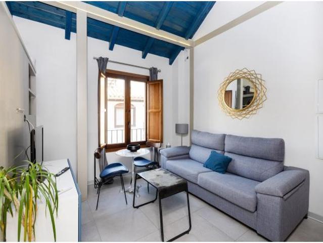 !ESPECTACULAR VIVIENDA EN ALQUILER EN CALLE ELVIRA!