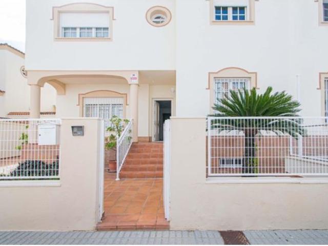 Espectacular vivienda pareada en Utrera, junto Parque de Consolación!