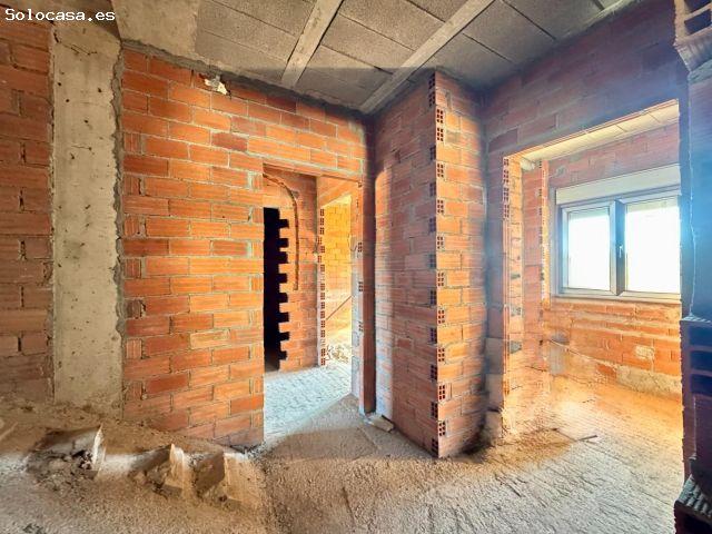 Espectacular vivienda unifamiliar en construcción con vistas despejadas y excelente ubicación a 1 mi