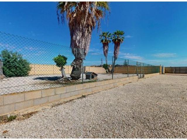 Espectacular VILLA con FINCA de 5.000 m2 en San Pedro del Pinatar