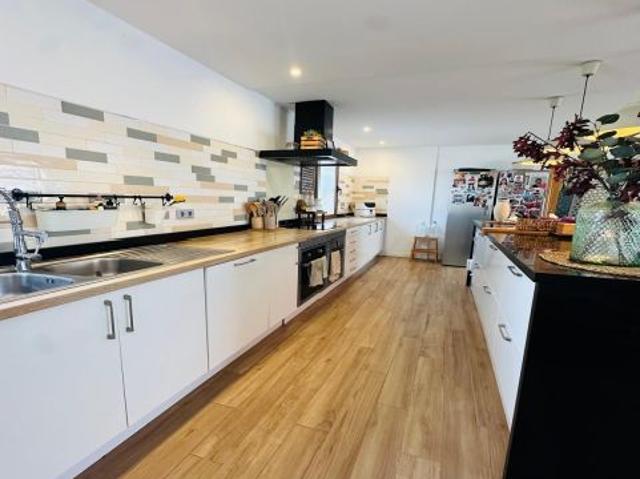 Espectacular villa a la venta – ¡Ideal para familias!
