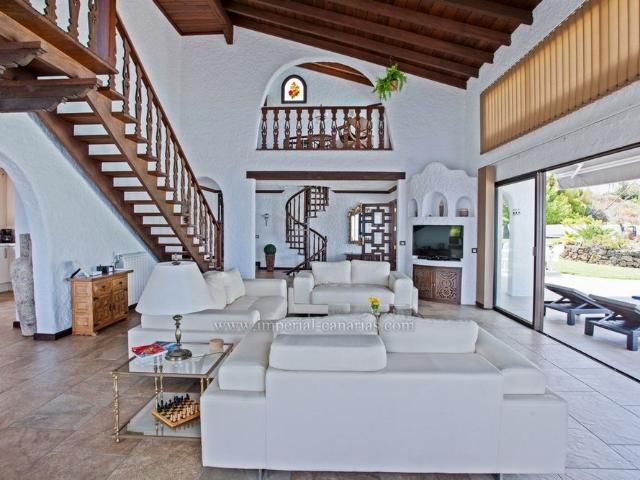 Espectacular villa a primera linea del mar en la mejor zona del Norte de Tenerife!