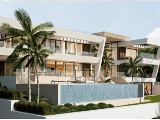 ESPECTACULAR VILLA DE LUJO EN ALCAIDESA