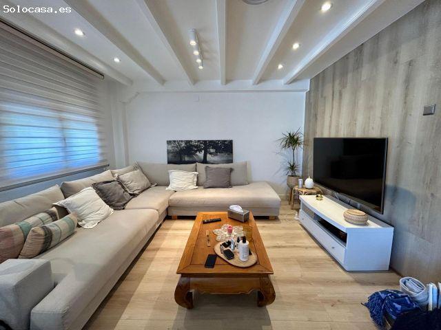 Espectacular villa independiente completamente reformada con licencia turística en La Marina