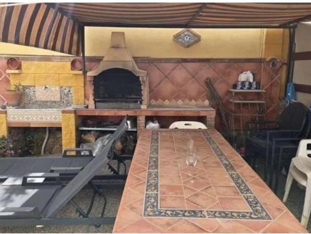 Espectacular villa independiente con piscina y licencia turística en Alhaurín de la Torre