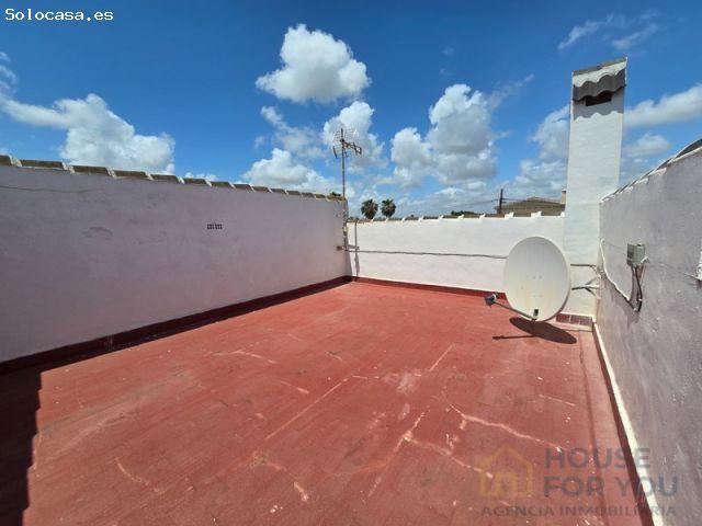 ESPECTACULAR VILLA INDEPENDIENTE CON PISCINA PRIVADA EN LOS NAREJOS LOS