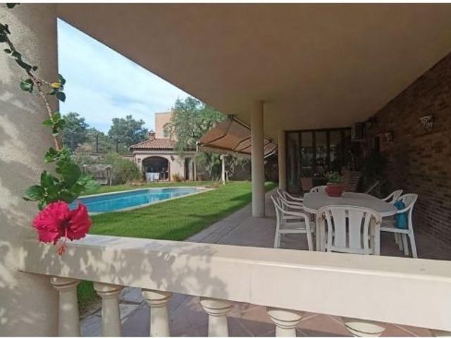 ESPECTACULAR VILLA INDEPENDIENTE EN LA ALBUFERETA, ALICANTE
