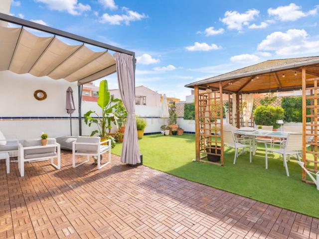 Espectacular villa renovada en Albal Lujo a escasos minutos de Valencia