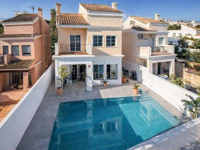 Espectacular villa renovada en Estepona, Málaga
