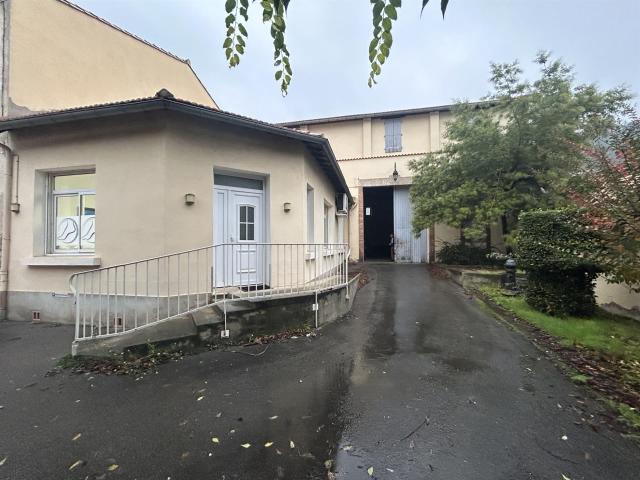 Espéraza centre Ensemble immobilier 270m² Espéraza