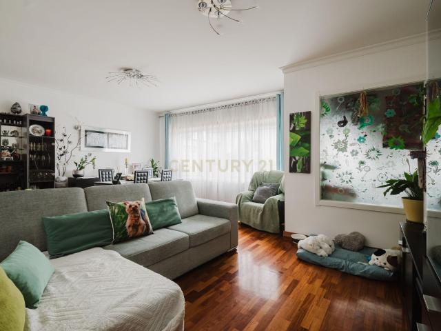 Espetacular T3 com Terraço e Garagem em Gondomar, Porto