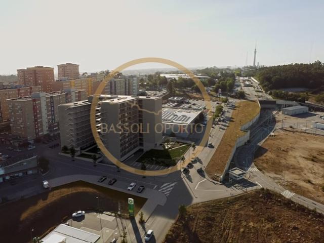 Espetacular T1 com varanda e garagem, Vila Nova De Gaia