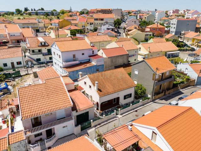 Espetacular T4 com Vista Rio em Camarate, Loures