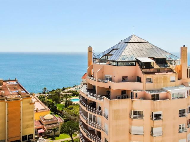 Espetacular Cobertura Triplex com Vista Mar Inigualável na G. 321m² Cascais e Estoril