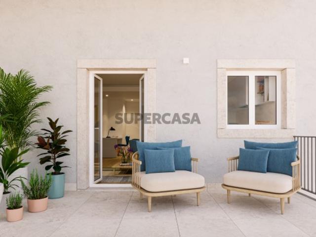 Espetacular estudio com Varanda e lugar de estacionamento na Graça!