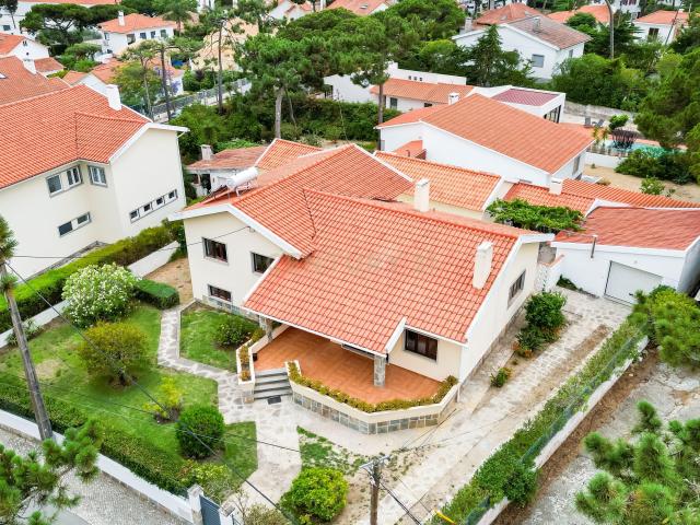 Espetacular Moradia T4 em Colares, Sintra 250m²