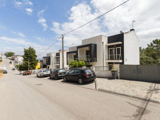 Espetacular Moradia T5 nos Carvalhais, Coimbra