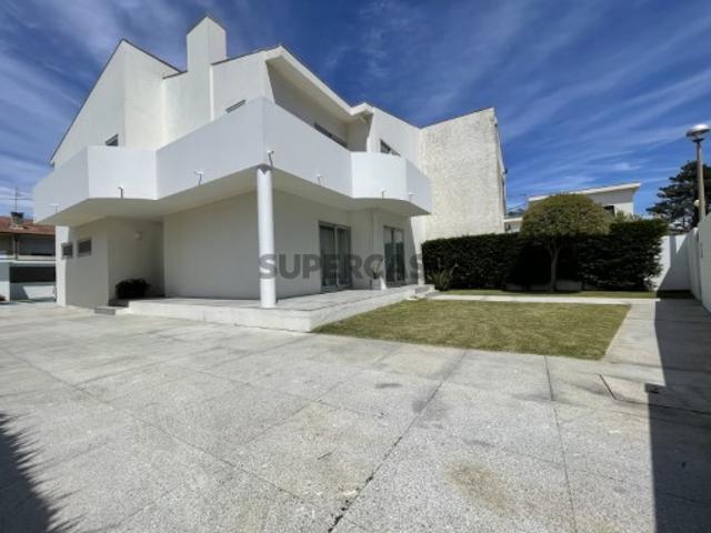 Esplêndida Moradia T4 a 100m da Praia em Esposende