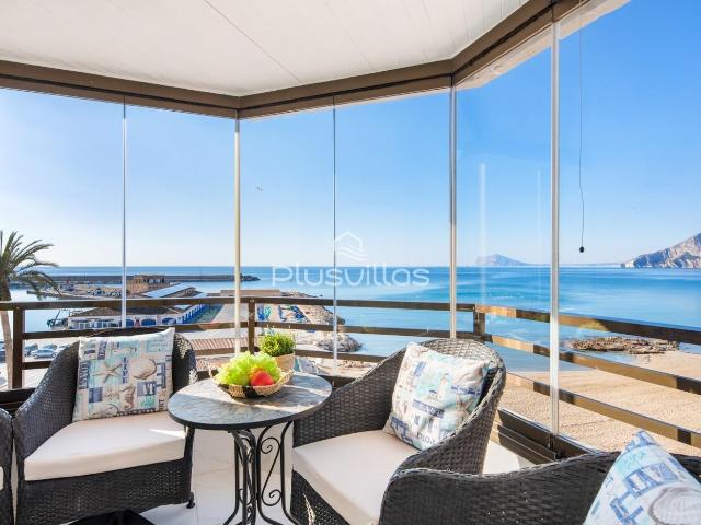 Espléndido apartamento en primera línea de playa en Calpe, C. 107m² Calpe Calp