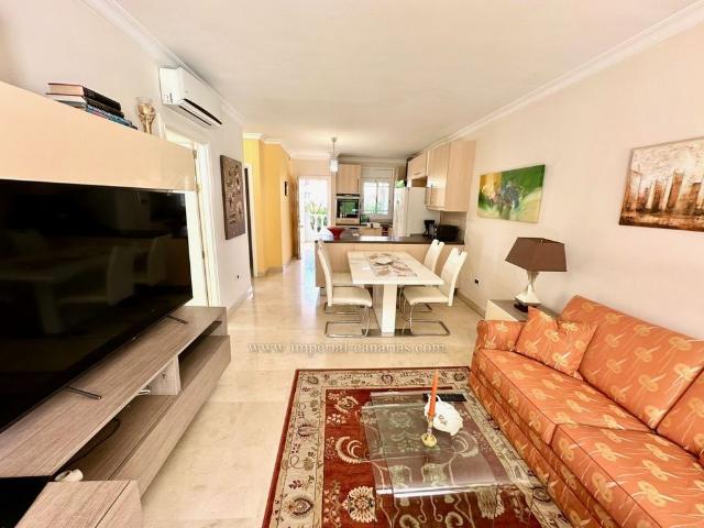Espléndido piso con garaje y jardín privado en La Paz!