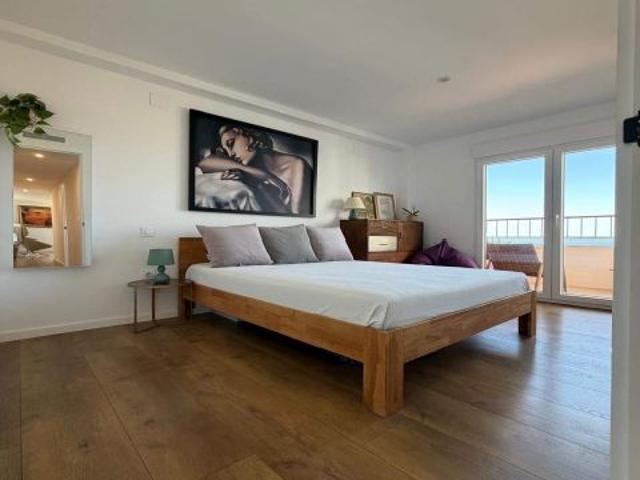 Espléndido piso en San Juan Playa Cabo de las Huertas por €650,000