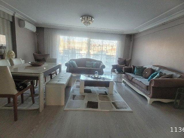 Esrefpasa izmirpark avm yanı 3+1 satilik daire