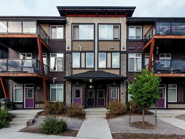 Essential Aurora Townhomes Fen 3 BR Single Garage [object Promise] for Rent