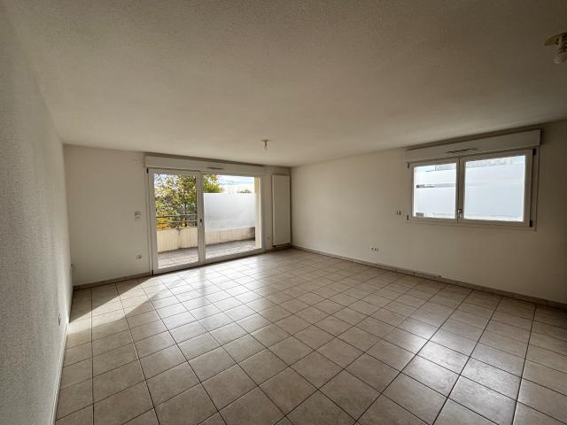 ESSERT au calme 1ère Couronne Belfortaine Bel appartement T3 en parfait état avec grande terrasse et garag