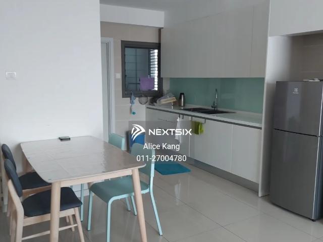Estuari Gardens @ Laman Estuari 全家私 + 高品质装修，准备好入住了吗？️ 位于Iskandar Puteri 的 双层Superlink，绝对是您梦想中的家 单位地段超赞，Land Size 24x75，Built Up 2,708 sqft，4+1 房 5 浴。精心装修 RM230K+，家私齐全，拎包入住完全没问题！️