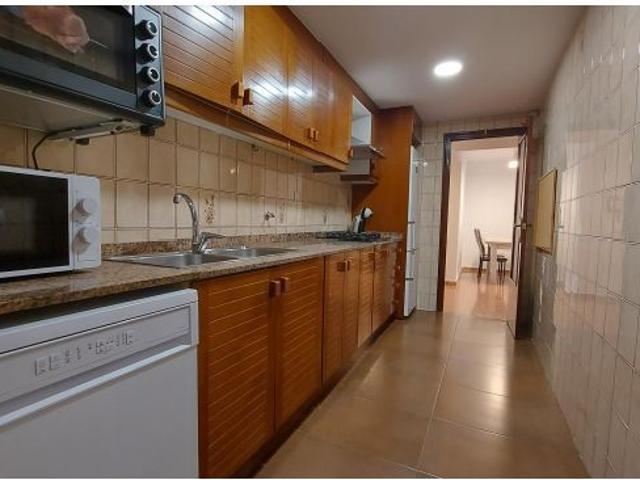 ESTUDIANTES CURSO 2026 2027 * CALLE BELGICA. NECESITAS UNA VIVIENDA AMPLIA Y LUMINOSA?