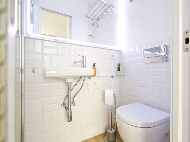 Estudio moderno con aire acondicionado en alquiler en Chueca, Madrid